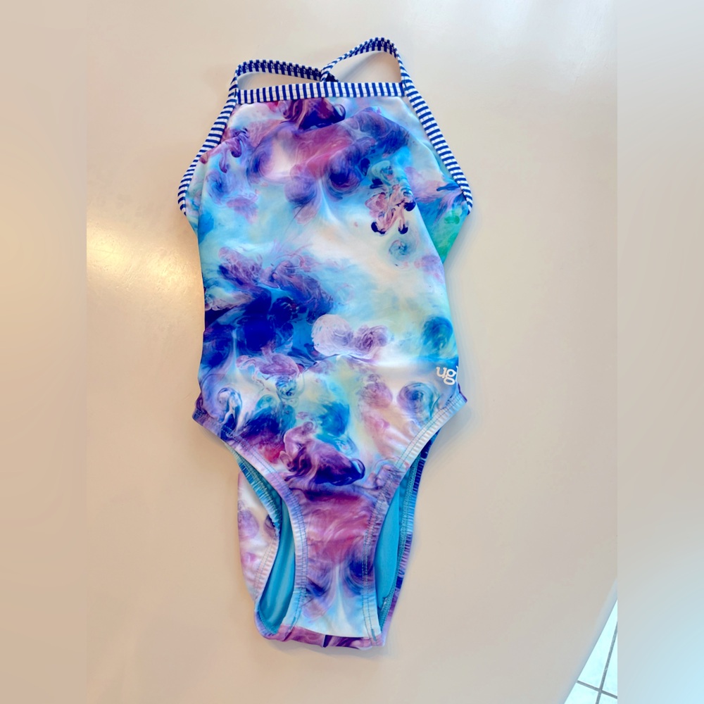 Dolfin Uglies Size 30 Female Swimsuit New without tags